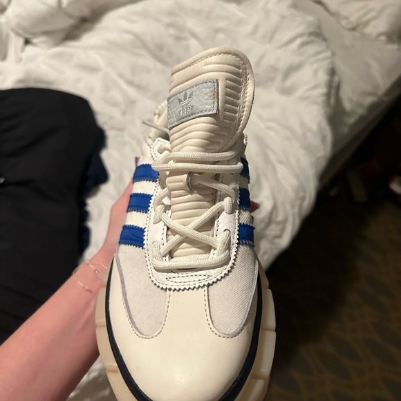 Ivy park x adidas collab sneakers - Picture 8 of 8